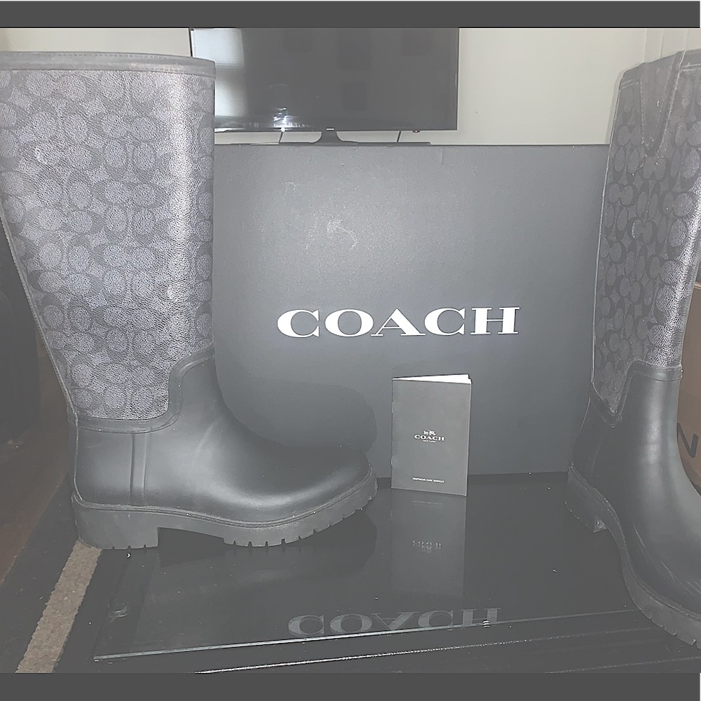 Signature Coach Rain-boot